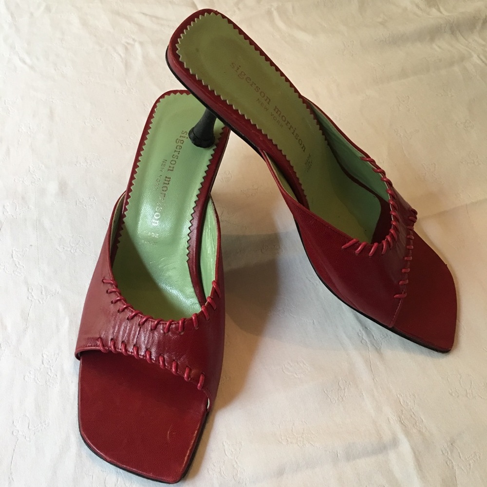 Vintage Sigerson Morrison leather kitten heels